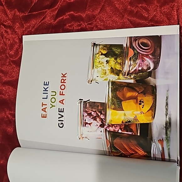 Eat like you give a fork. The real dish on eating to thrive - Picture 6 of 7